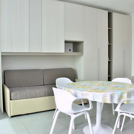 Agora Apartment *